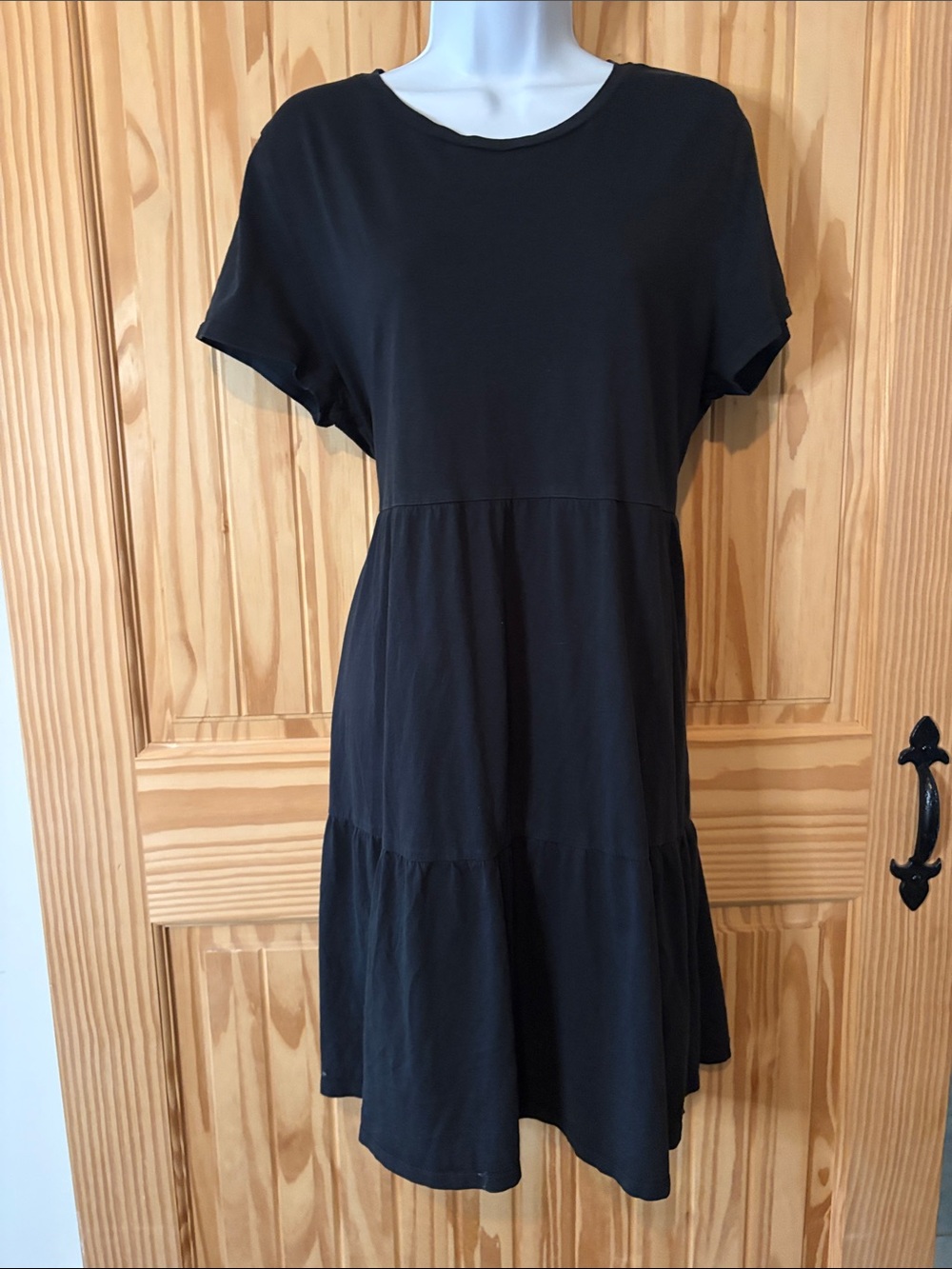 J. Crew Black Short-Sleeve Tiered Midi Dress size Large